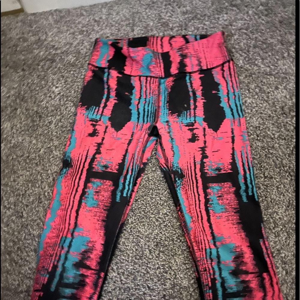 fabletics capri leggings
